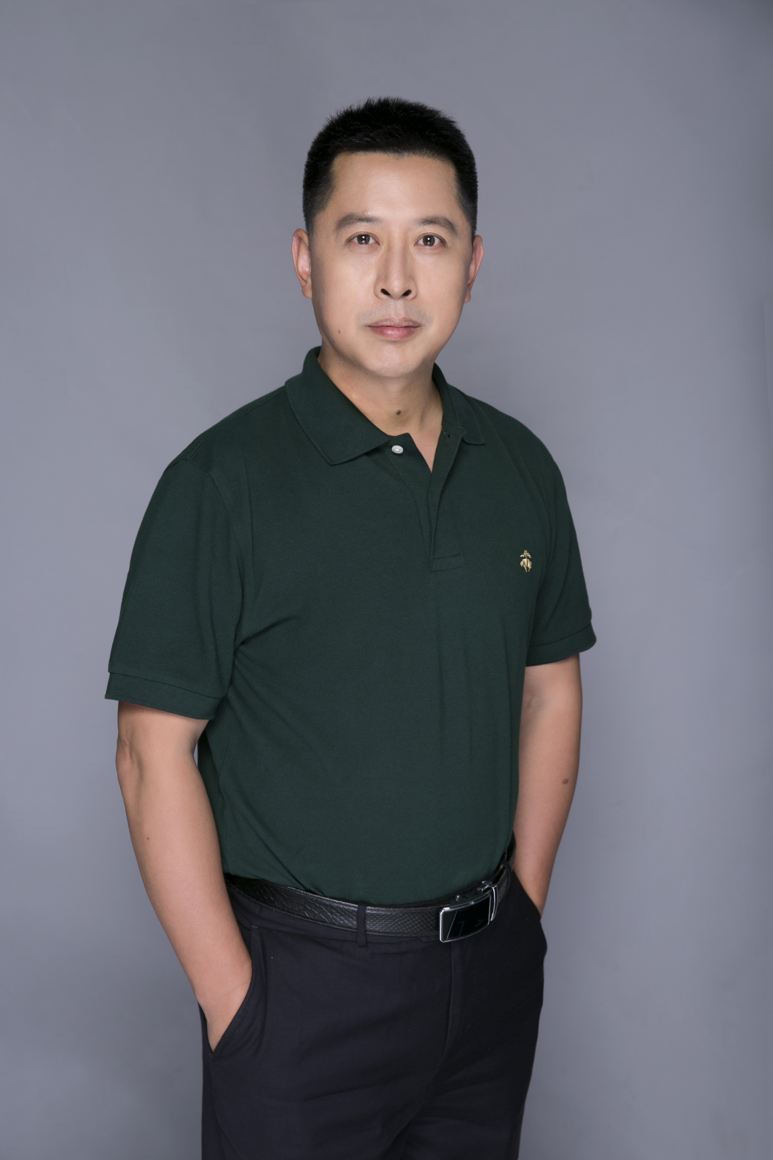李清泉老师个人照.jpg